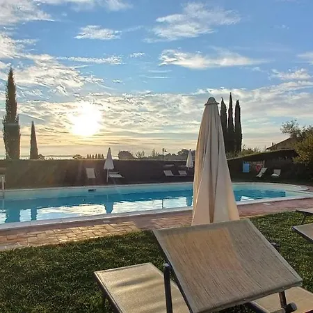 Apartment Poggio Olivo *