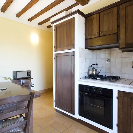 Apartment Poggio Olivo *
